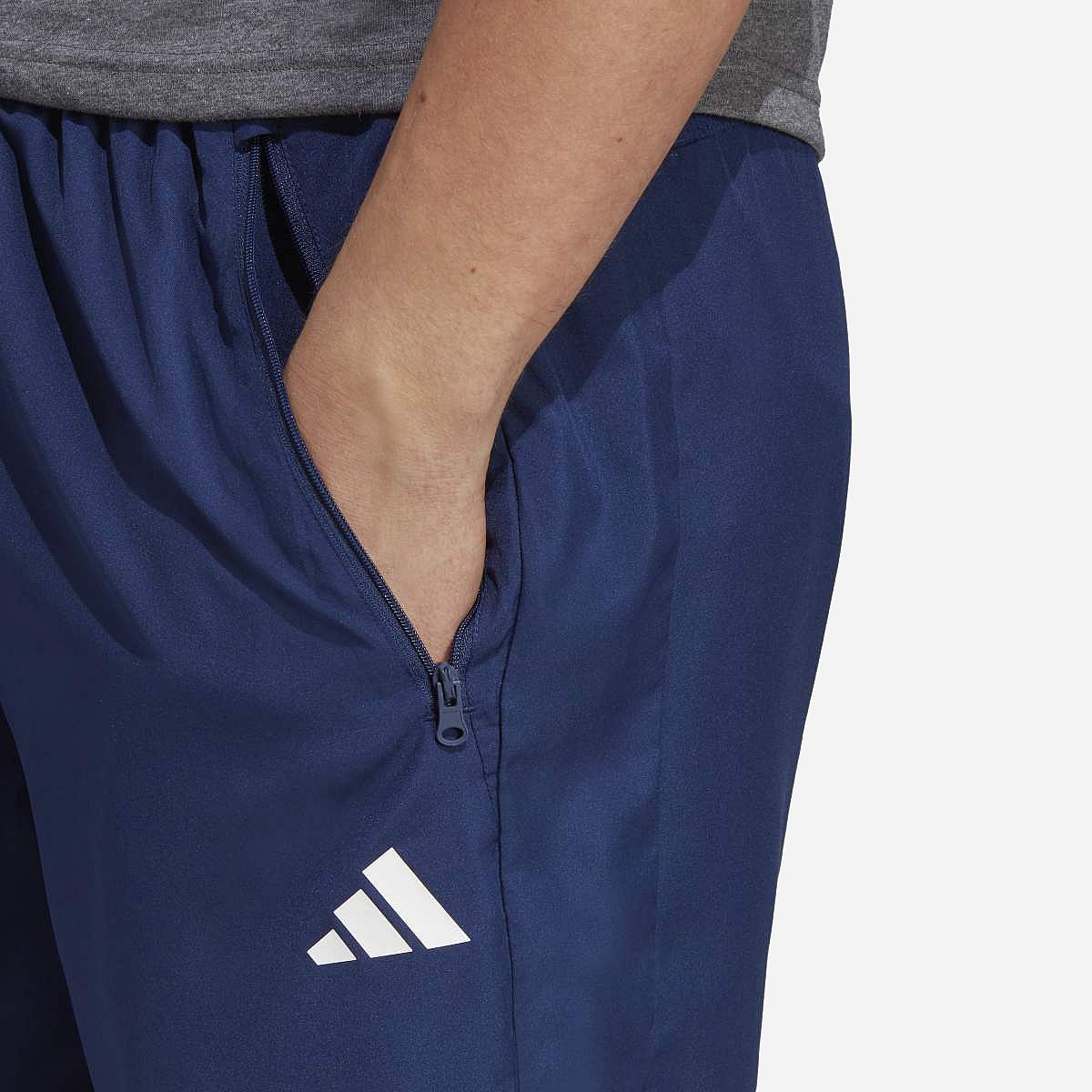 AN301891 Train Essentials Woven Training Short