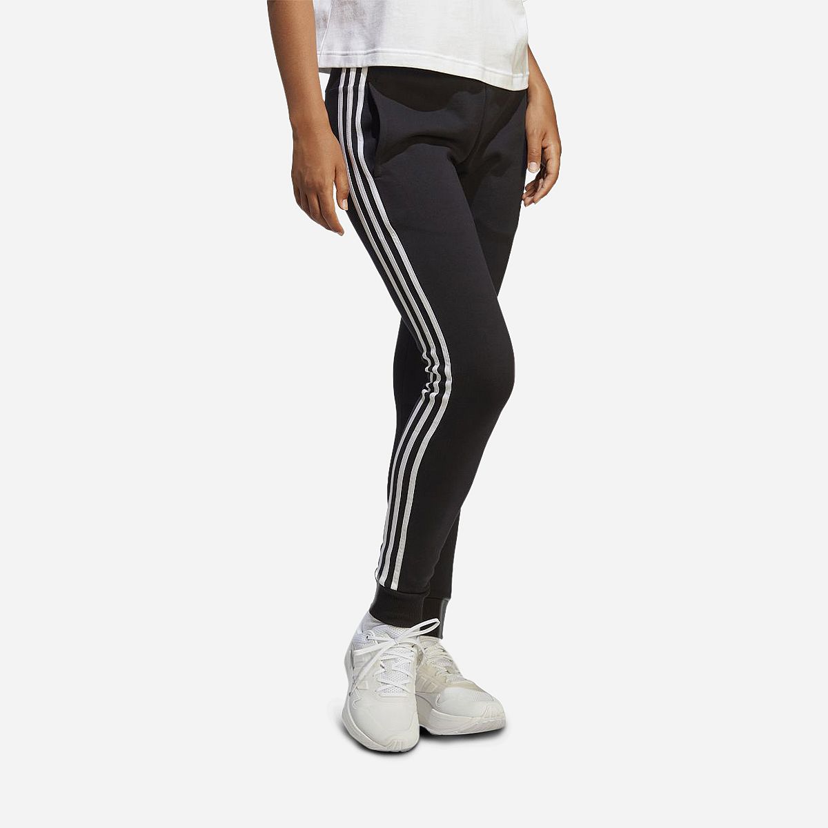 AN293172 Essentials 3-Stripes French Terry Cuffed Broek
