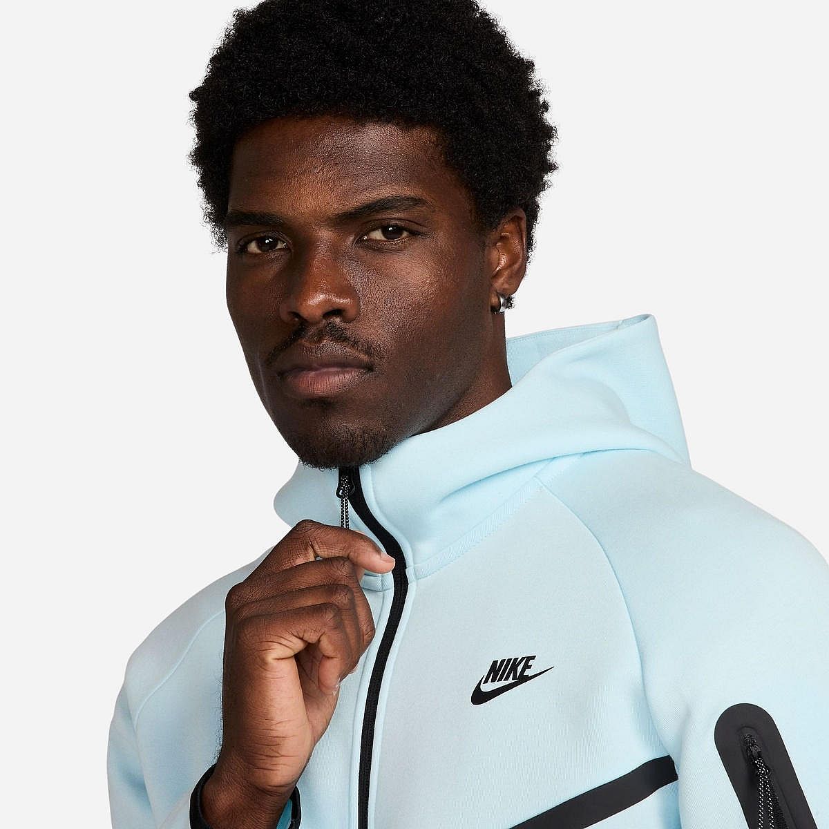 AN325038 New Tech Fleece Hoodie Heren 2025